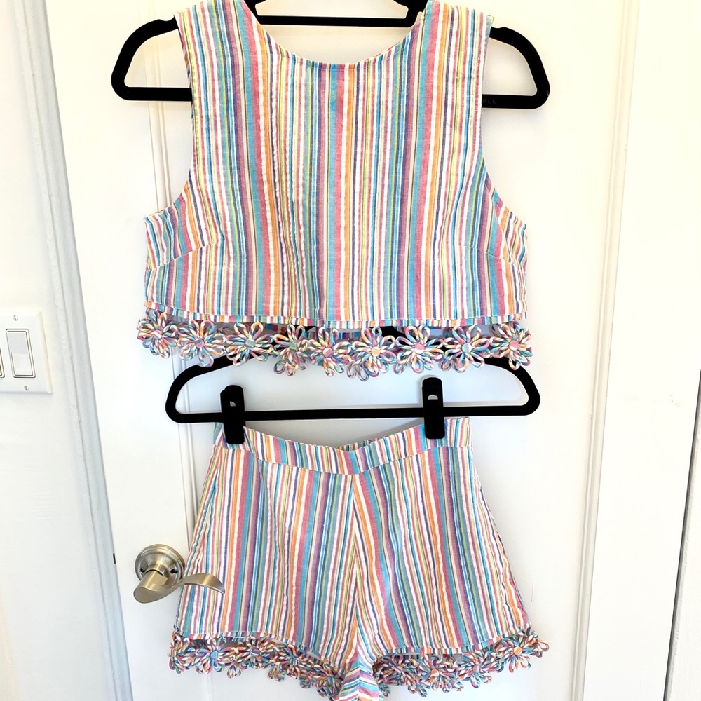 NWOT MAJORELLE Melanie Top in Rainbow Stripe Small - Picture 7 of 7
